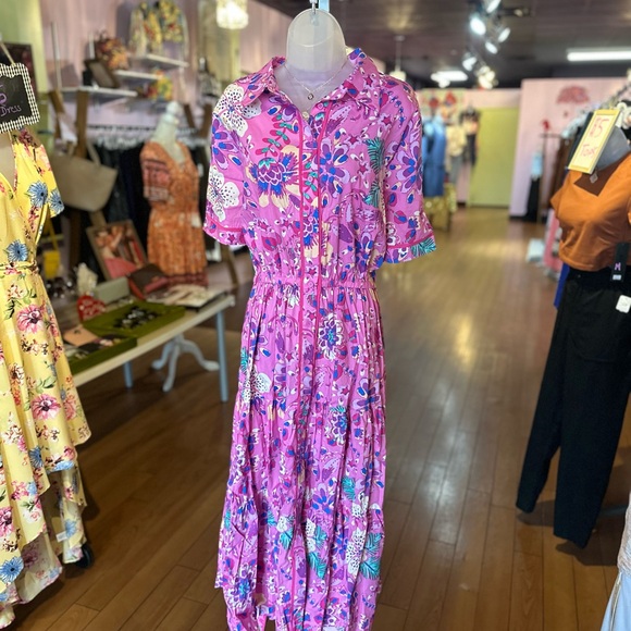 Dresses & Skirts - Vibrant Floral Maxi Dress in Pink